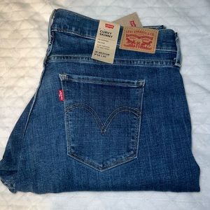 Levi’s Curvy Skinny Jeans size 18 (NWT)